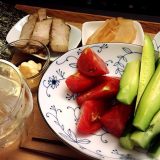 一人暮らしのひとり晩酌５（野菜サラダ・豆腐・新ショウガ・焼き豚・海苔）