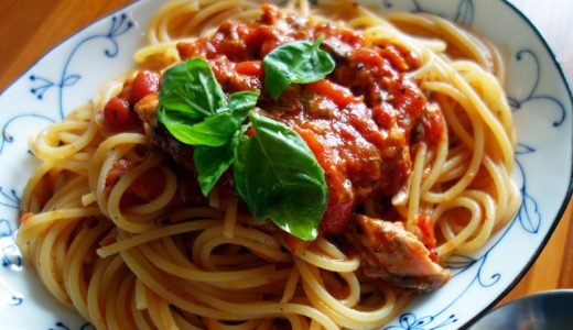 とっても手軽。サバ缶トマト缶を使ってサバトマトパスタ。