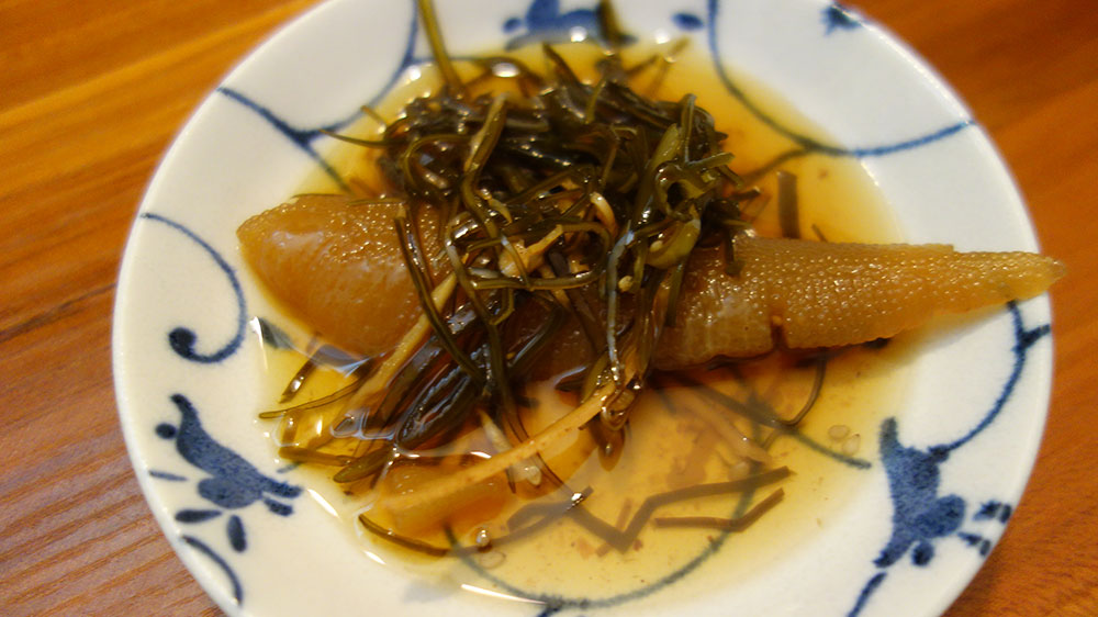 しばらくつけると昆布も柔らかくなり、タレもとろっとして数の子もいい色に。