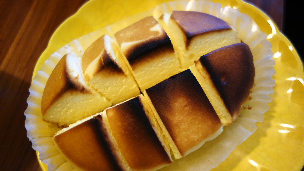 北海道チーズ蒸しケーキをよく焼きにしてみる